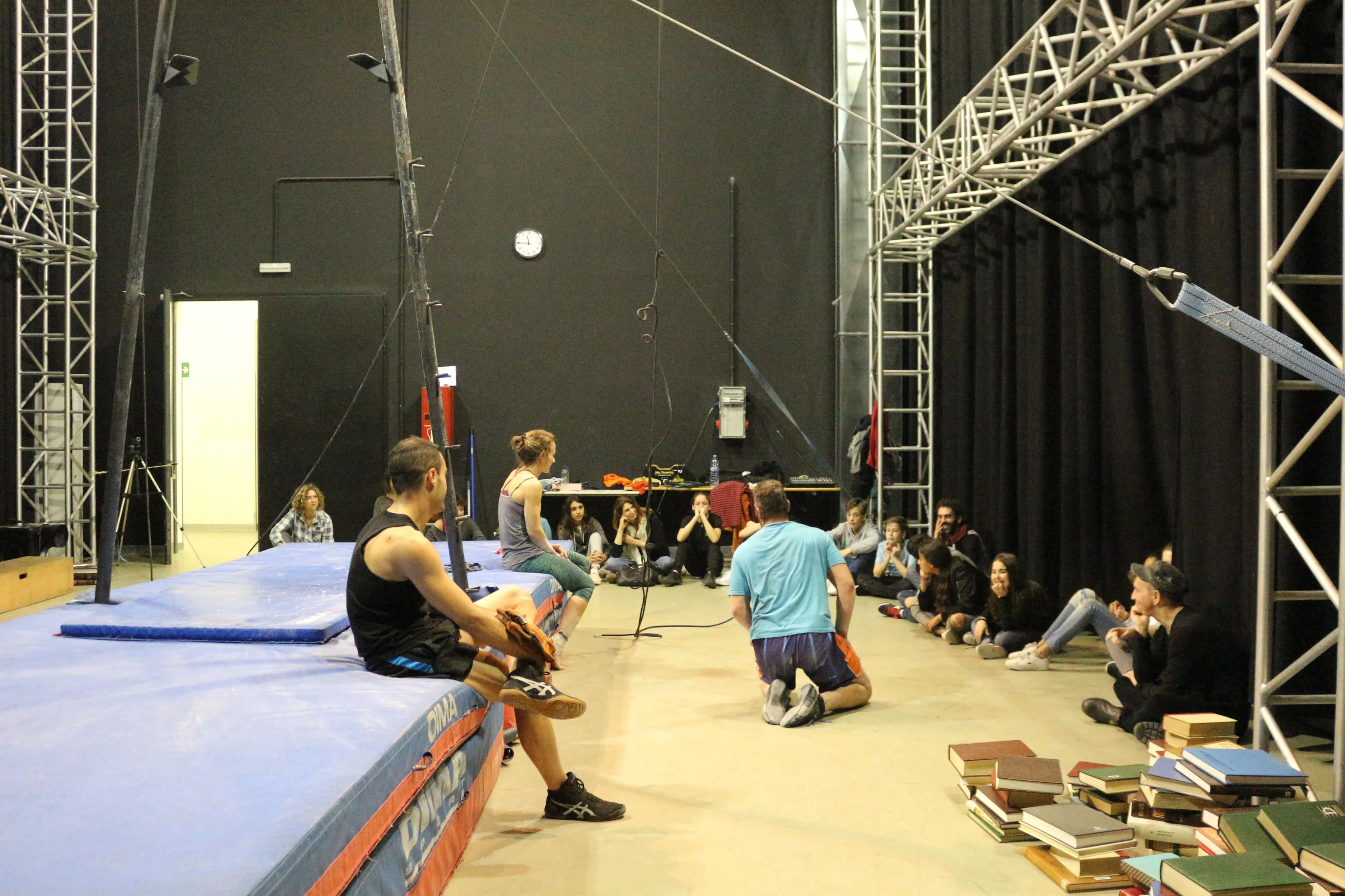 escarlta circus pc central circ 04